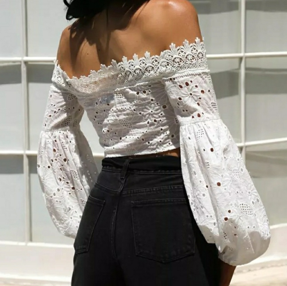 MARACAS- Laced up Bohemian Puff Sleeves Crop Top - Picture 4 of 8